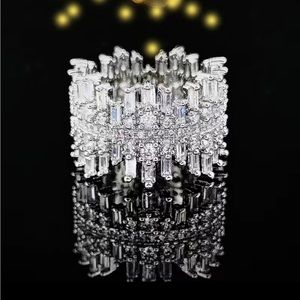 New Women’s Diamond Ring, beautiful Ring, shiny Ring